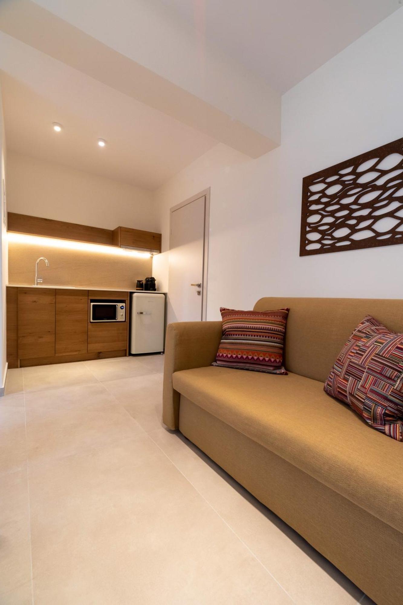 Arancia Elegant Rooms And Suites Tolo Exterior photo