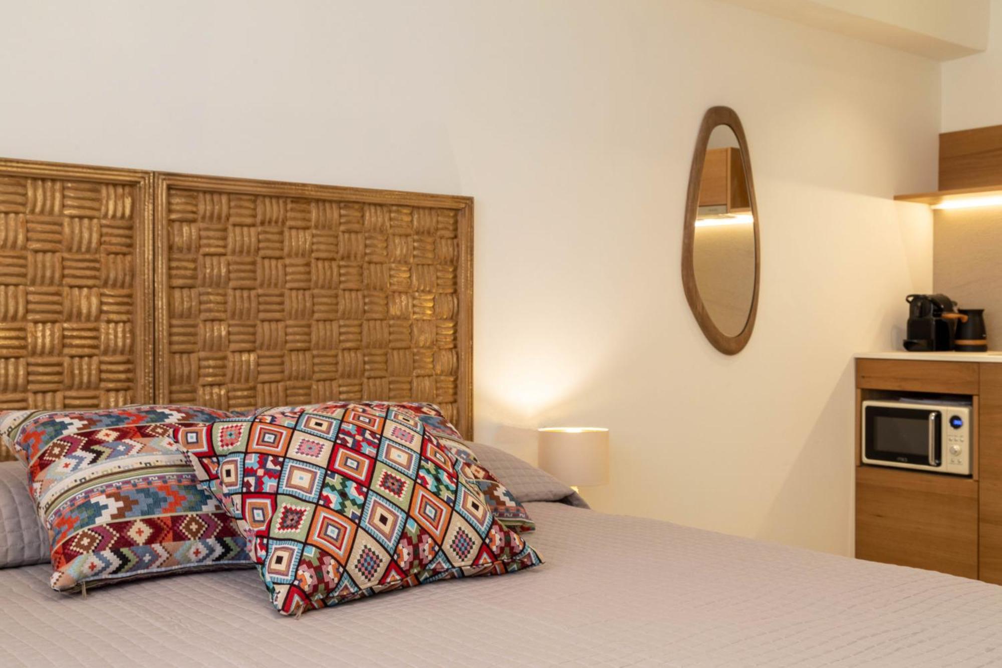 Arancia Elegant Rooms And Suites Tolo Exterior photo